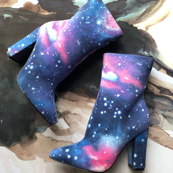 🌟HOST PICK🌟 Cape Robbin Galaxy Fashion Boots - Picture 5 of 5